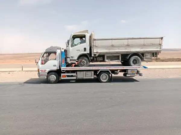 إنقاذ سيارة على الطريق